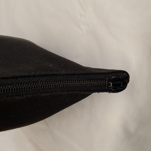 Vera Bradley Make up Case - Picture 5 of 7